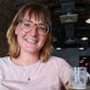 Meet your Posher, Chloe